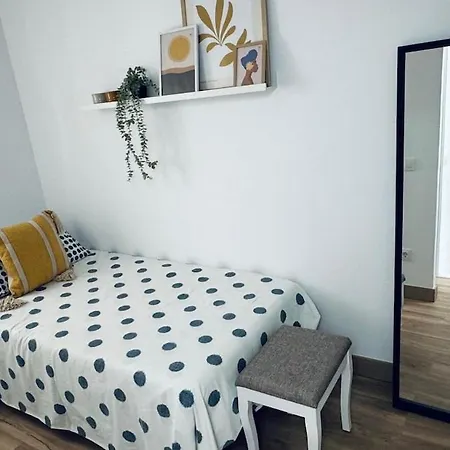 Casa En El Centro , Con Amplia Terraza