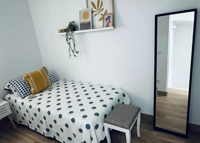 Casa En El Centro , Con Amplia Terraza