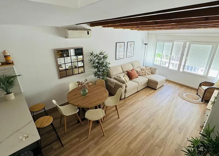 Casa En El Centro , Con Amplia Terraza